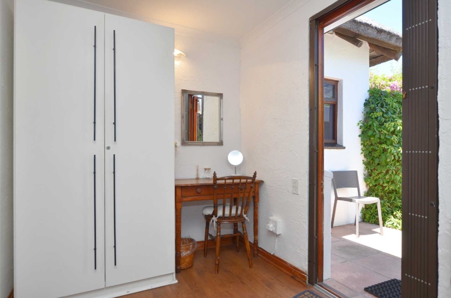 7 Bedroom Property for Sale in Westcliff Western Cape